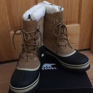 Sorel Caribou in Buff (9.5 US)